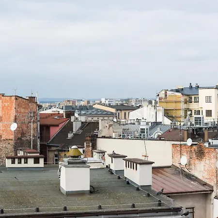 Azure Haven Old Town Apartment